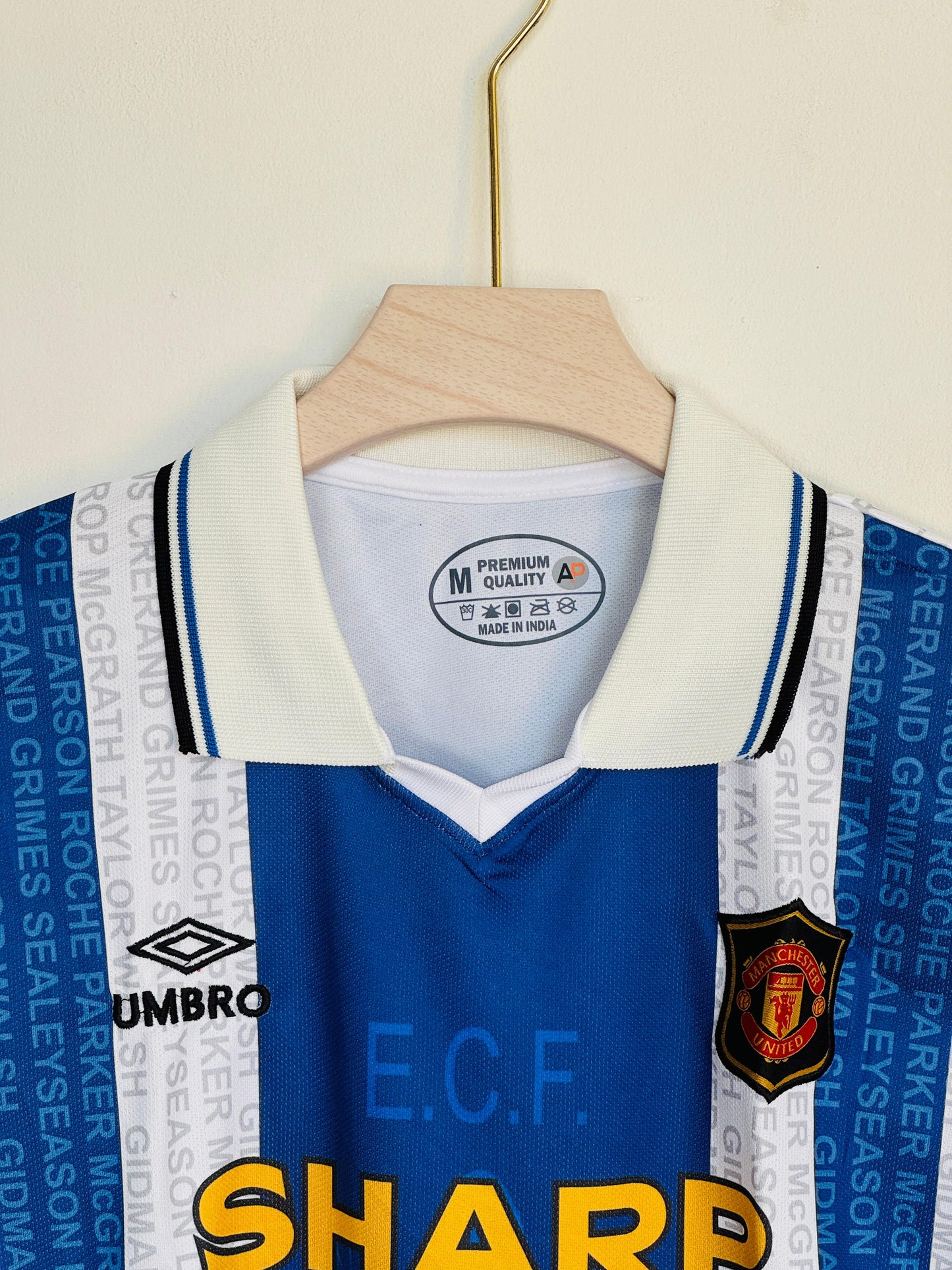 UNITED 1992-95 AWAY KIT BECKHAM EMBROIDERY