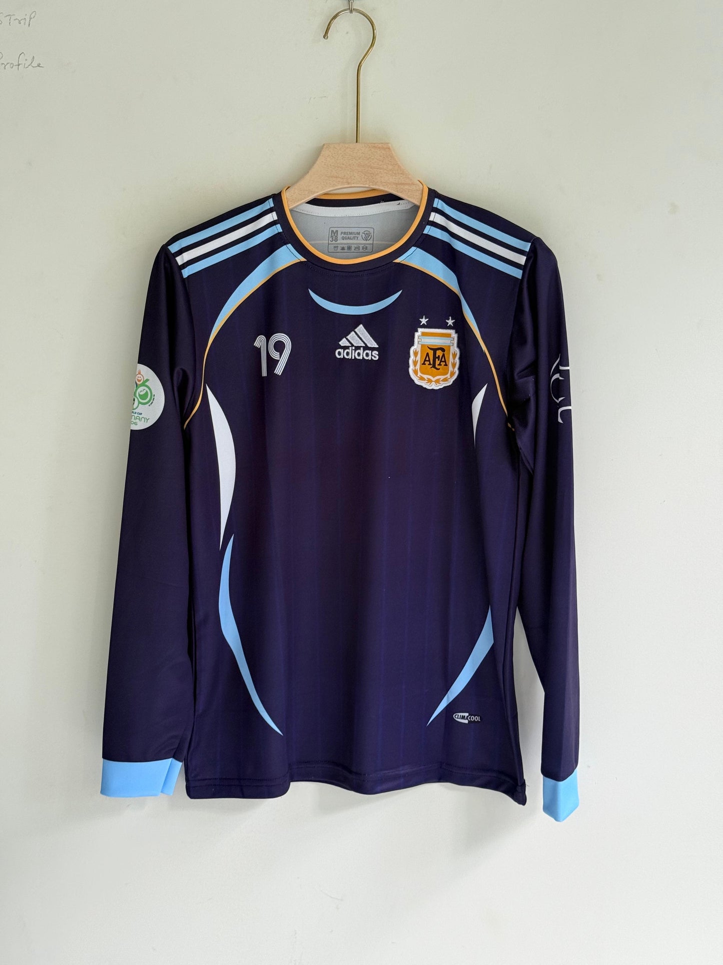 MESSI ARGENTINA 2006 AWAY KIT FULL SLEEV EMBROIDERY