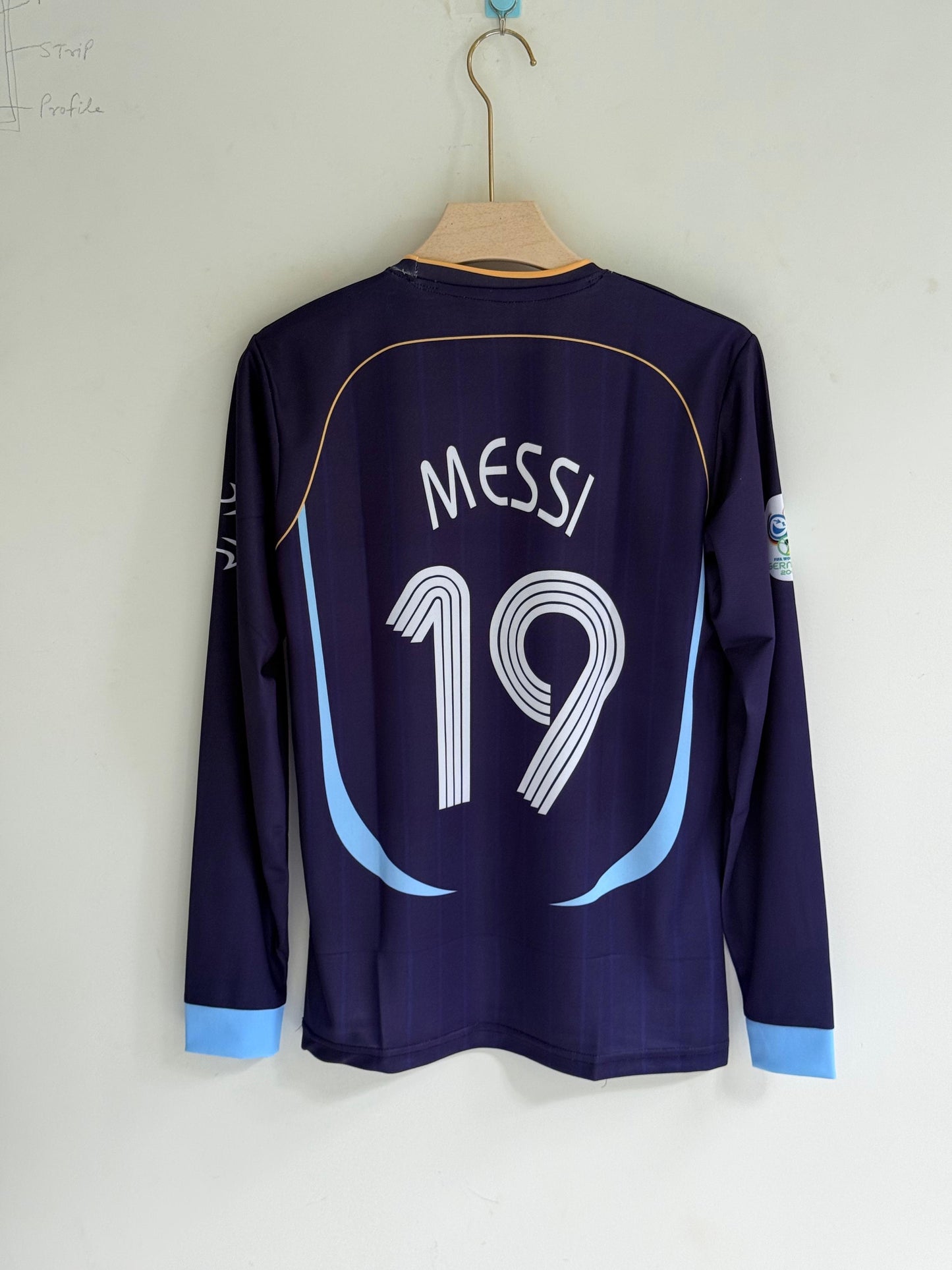 MESSI ARGENTINA 2006 AWAY KIT FULL SLEEV EMBROIDERY