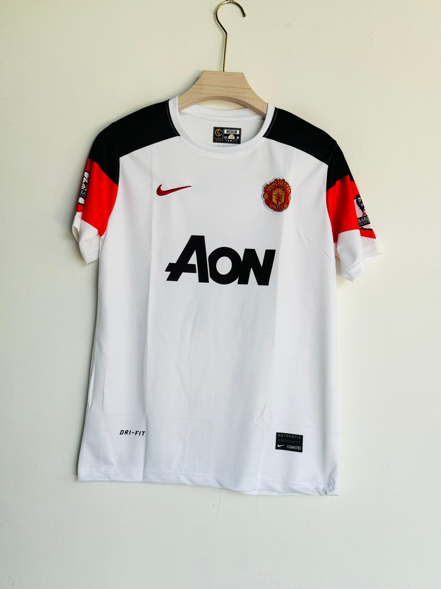 UNITED 2010/11 AWAY KIT ROONEY EMBROIDERY