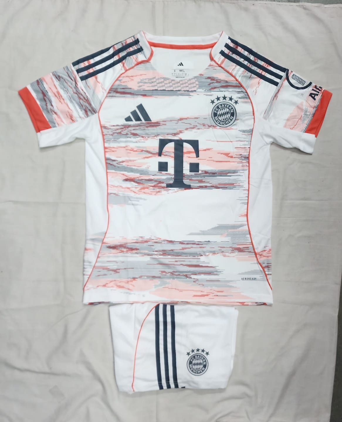 BAYERN THIRD PLAYER KIT
