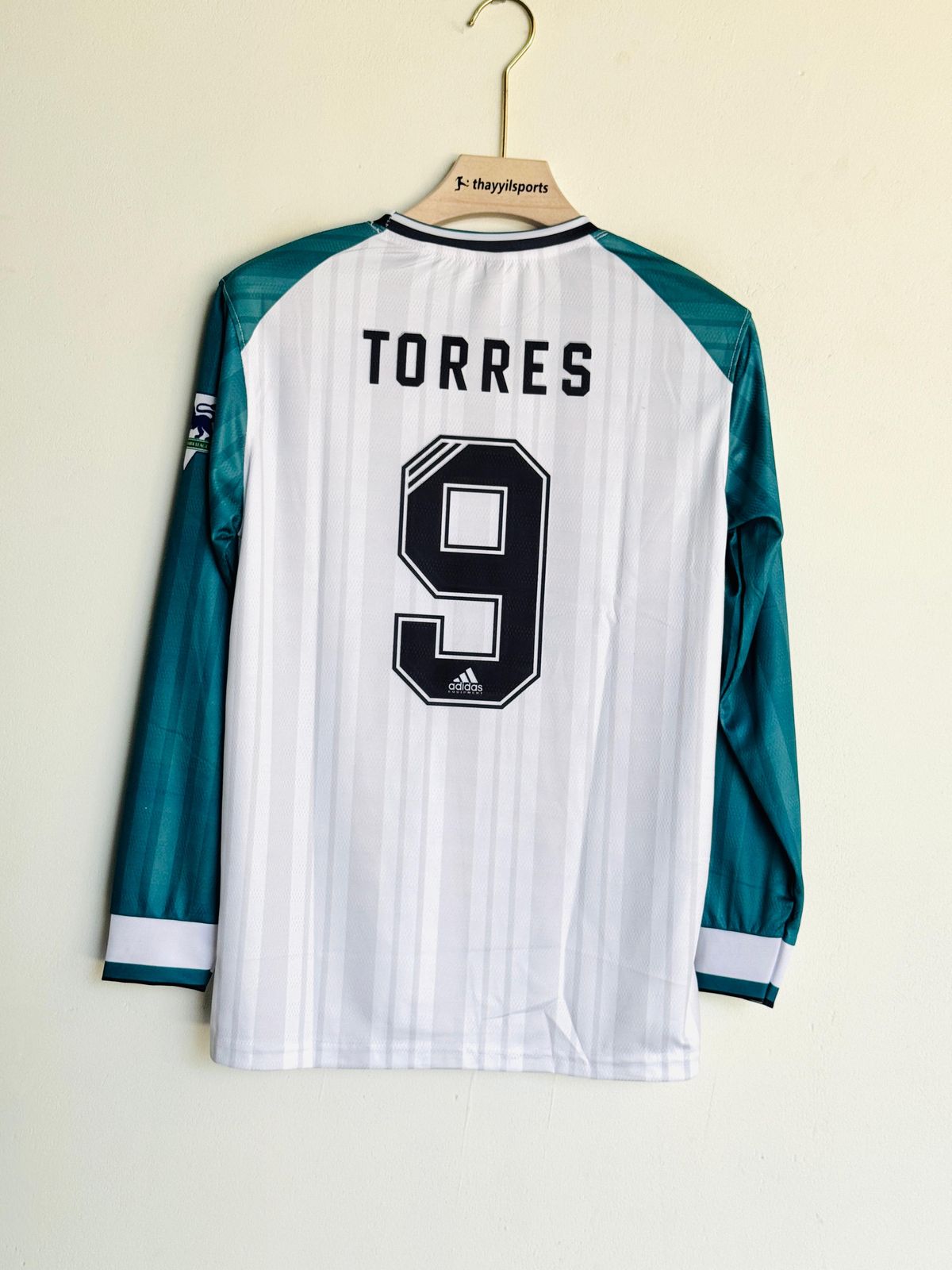 TORRES LIVERPOOL AWAY KIT EMBROIDERY (ORIGINAL COLLAR )
