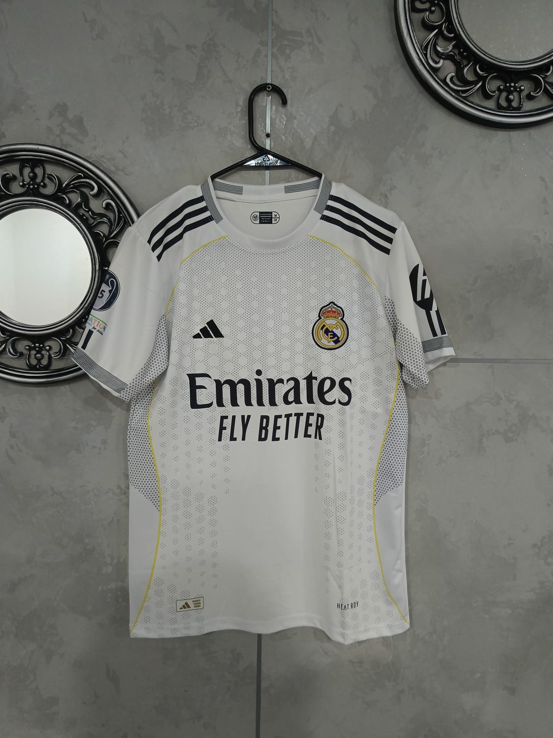 REAL MADRID 25-26 HOME KIT