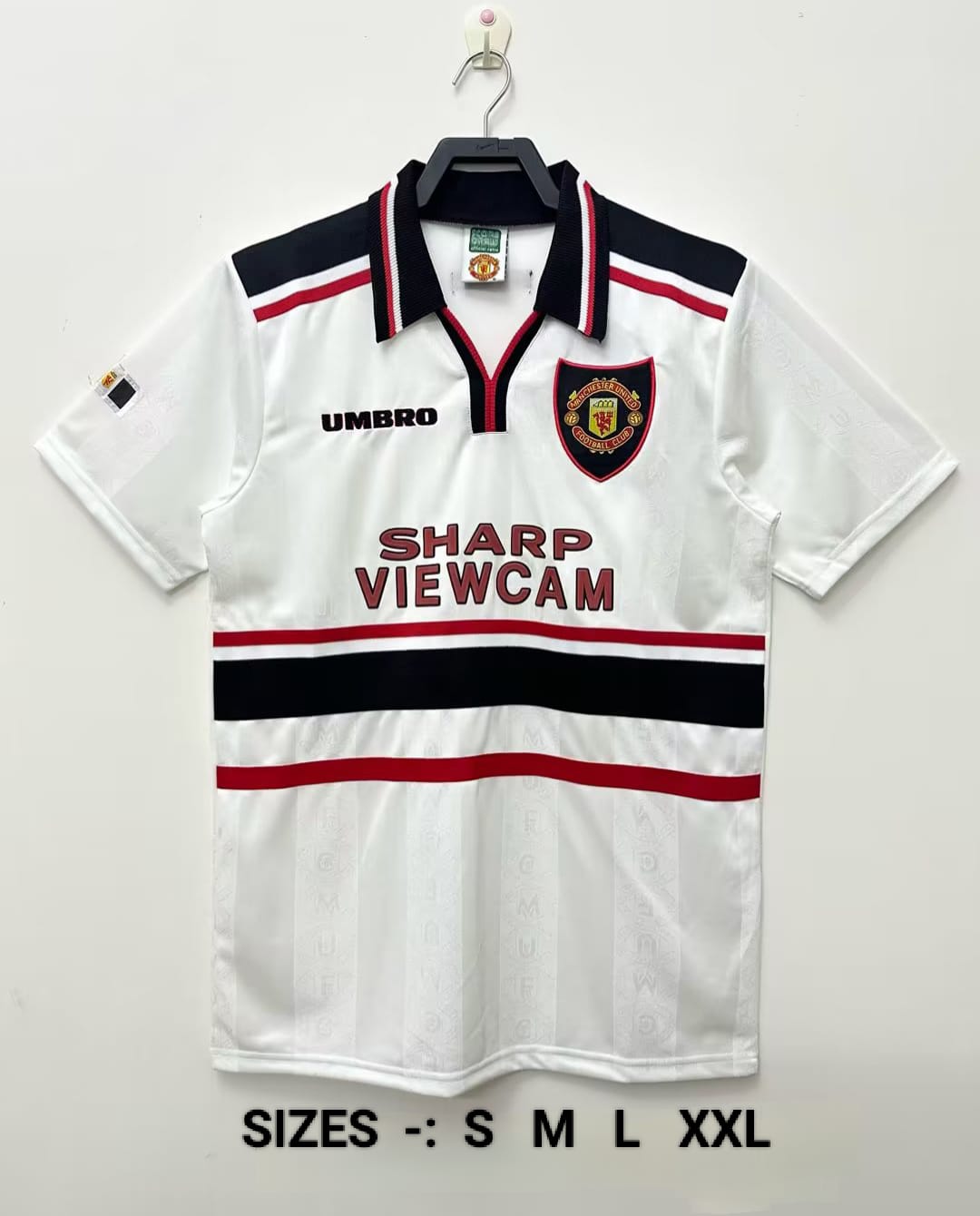MANCHESTER UNITED RETRO KIT