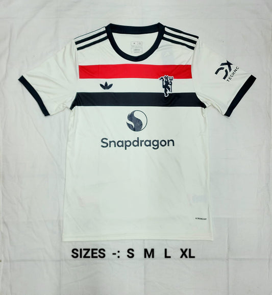 MAN UNITED THIRD KIT PLAYER