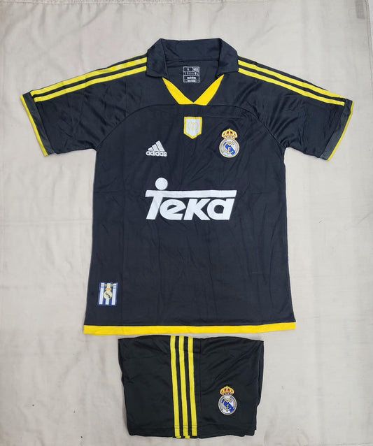 REAL MADRID RETRO KIT