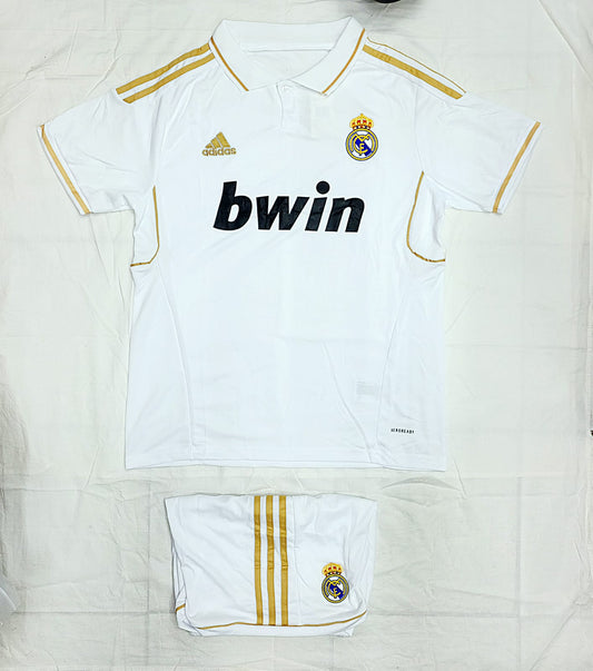 REAL MADRID RETRO KIT