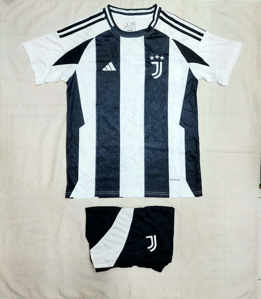 JUVENTUS 22-23 HOME PLAYER VERSION KIT
