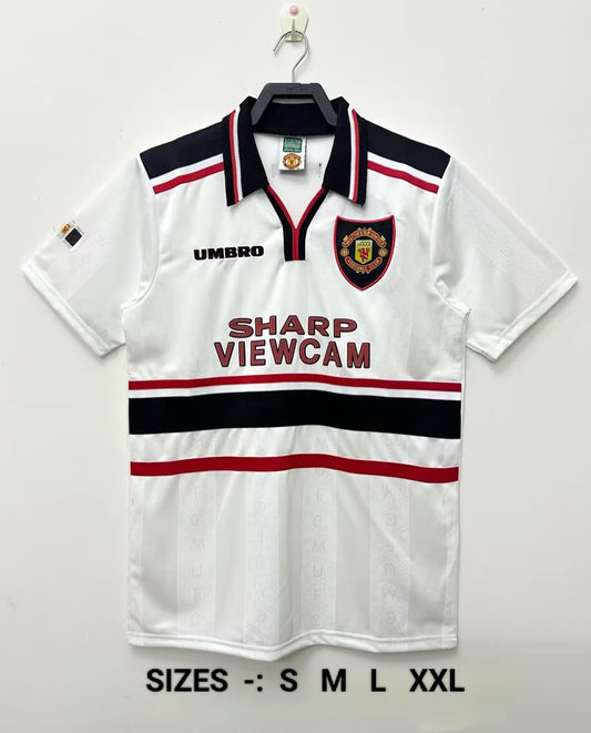 MANCHESTER UNITED RETRO KIT